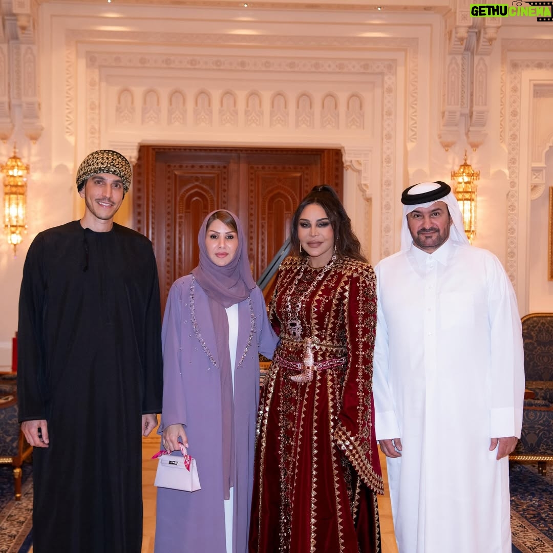 Ahlam - 25.6K Likes - تشرفت بالسلام على صاحب السمو السيد كامل بن فهد آل سعيد مساعد الأمين العام لمكتب نائب رئيس الوزراء لشؤون مجلس الوزراء وعضو مجلس إدارة دار الأوبرا السلطانية مسقط ، رئيس مجلس إدارة مجموعة إذكاء 
واتقدم بخالص الشكر والإمتنان لسموه الكريم لإهدائه لي درع التكريم  ولزوجته المصون ، كما اني تشرفت بالسلام على السيد خالد بن حمد بن حمود البوسعيدي رئيس مجلس إدارة "الشركة الوطنية للمياه المعدنية"، و رئيس مجلس ادارة مجموعة سابكو‏‏ ، وتشرفت بالسلام على عائلته الكريمة ، كل الشكر والتقدير للمايسترو هشام جبر ، الذي أشرف شخصيا بنفسه على كل مجريات وسير ترتيبات الحفل ، كل الشكر والتقدير للمايسترو أمير عبدالمجيد وعائلته الكريمة قائد فرقة الأوركسترا التي صاحبتي في الحفل
