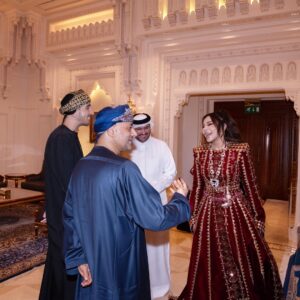 Ahlam Instagram - تشرفت بالسلام على صاحب السمو السيد كامل بن فهد آل سعيد مساعد الأمين العام لمكتب نائب رئيس الوزراء لشؤون مجلس الوزراء وعضو مجلس إدارة دار الأوبرا السلطانية مسقط ، رئيس مجلس إدارة مجموعة إذكاء
واتقدم بخالص الشكر والإمتنان لسموه الكريم لإهدائه لي درع التكريم ولزوجته المصون ، كما اني تشرفت بالسلام على السيد خالد بن حمد بن حمود البوسعيدي رئيس مجلس إدارة "الشركة الوطنية للمياه المعدنية"، و رئيس مجلس ادارة مجموعة سابكو ، وتشرفت بالسلام على عائلته الكريمة ، كل الشكر والتقدير للمايسترو هشام جبر ، الذي أشرف شخصيا بنفسه على كل مجريات وسير ترتيبات الحفل ، كل الشكر والتقدير للمايسترو أمير عبدالمجيد وعائلته الكريمة قائد فرقة الأوركسترا التي صاحبتي في الحفل