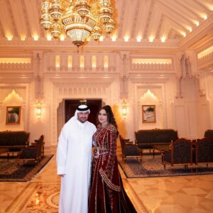 Ahlam Instagram - تشرفت بالسلام على صاحب السمو السيد كامل بن فهد آل سعيد مساعد الأمين العام لمكتب نائب رئيس الوزراء لشؤون مجلس الوزراء وعضو مجلس إدارة دار الأوبرا السلطانية مسقط ، رئيس مجلس إدارة مجموعة إذكاء
واتقدم بخالص الشكر والإمتنان لسموه الكريم لإهدائه لي درع التكريم ولزوجته المصون ، كما اني تشرفت بالسلام على السيد خالد بن حمد بن حمود البوسعيدي رئيس مجلس إدارة "الشركة الوطنية للمياه المعدنية"، و رئيس مجلس ادارة مجموعة سابكو ، وتشرفت بالسلام على عائلته الكريمة ، كل الشكر والتقدير للمايسترو هشام جبر ، الذي أشرف شخصيا بنفسه على كل مجريات وسير ترتيبات الحفل ، كل الشكر والتقدير للمايسترو أمير عبدالمجيد وعائلته الكريمة قائد فرقة الأوركسترا التي صاحبتي في الحفل