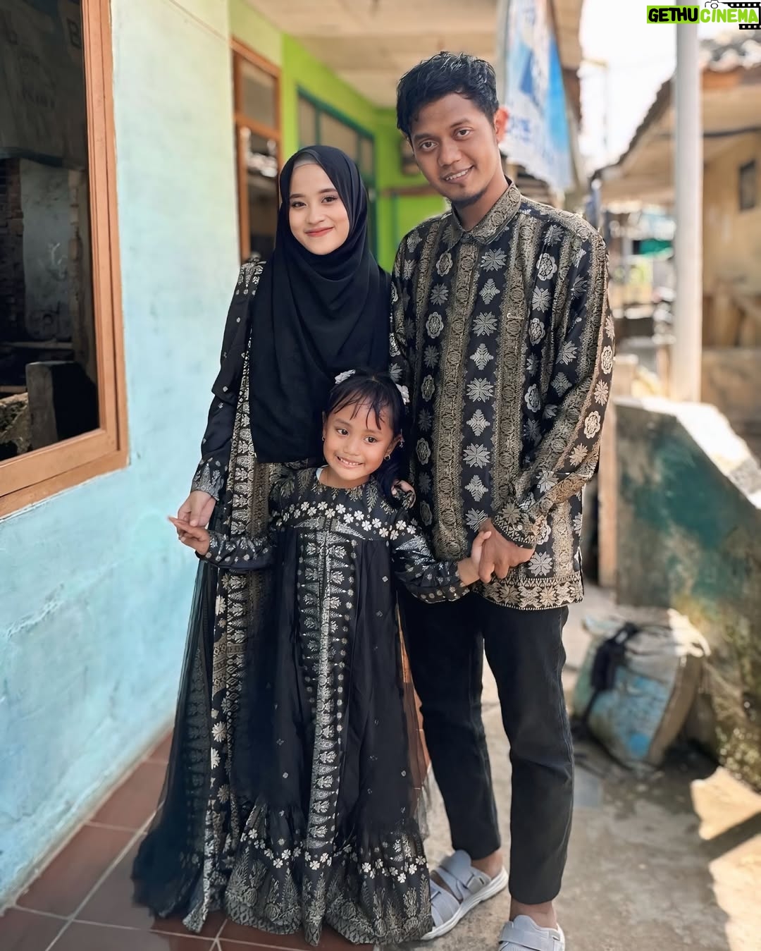 Ai Khodijah - 7.7K Likes - Minal aidin walfaidzin🙏🏼❤️