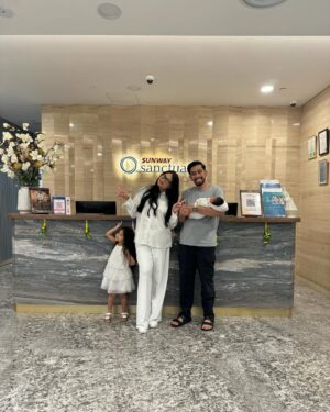 Ain Edruce Instagram - Lepas bersalin hari itu, terus datang sini @postnatalsunwaysanctuary 👌🏻👌🏻👌🏻
Thank you so much jaga ain and baby selama seminggu..sangat membantu .. cukup waktu nk rehat.. lagi2 bila waktu malam..cukup tido betul. Sebab dorang boleh jaga baby kita. ❤️❤️❤️