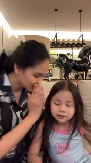 Ain Edruce Instagram - Kau dengan daddy kau sama je @__itsmesoraya …hahahah eyyy geram 😣😣😣