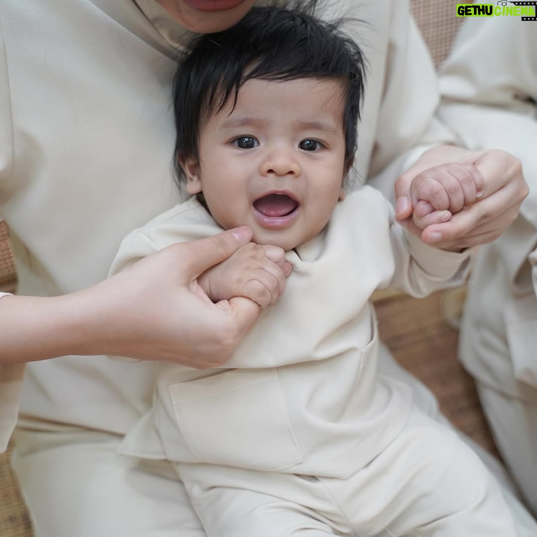 Ain Edruce - 31.3K Likes - 9/8/2025,
-Majlis Aqiqah Shaziman-
Semoga awak membesar sihat dan dengar cakap mummy and daddy ok🙏🏻🙏🏻🙏🏻
Dalam majlis aqiqah pun sempat mummy celebrate beday hahaha
Thank you semua❤️
📸: @irymaidris
Pelamin : @_pretty.little.events