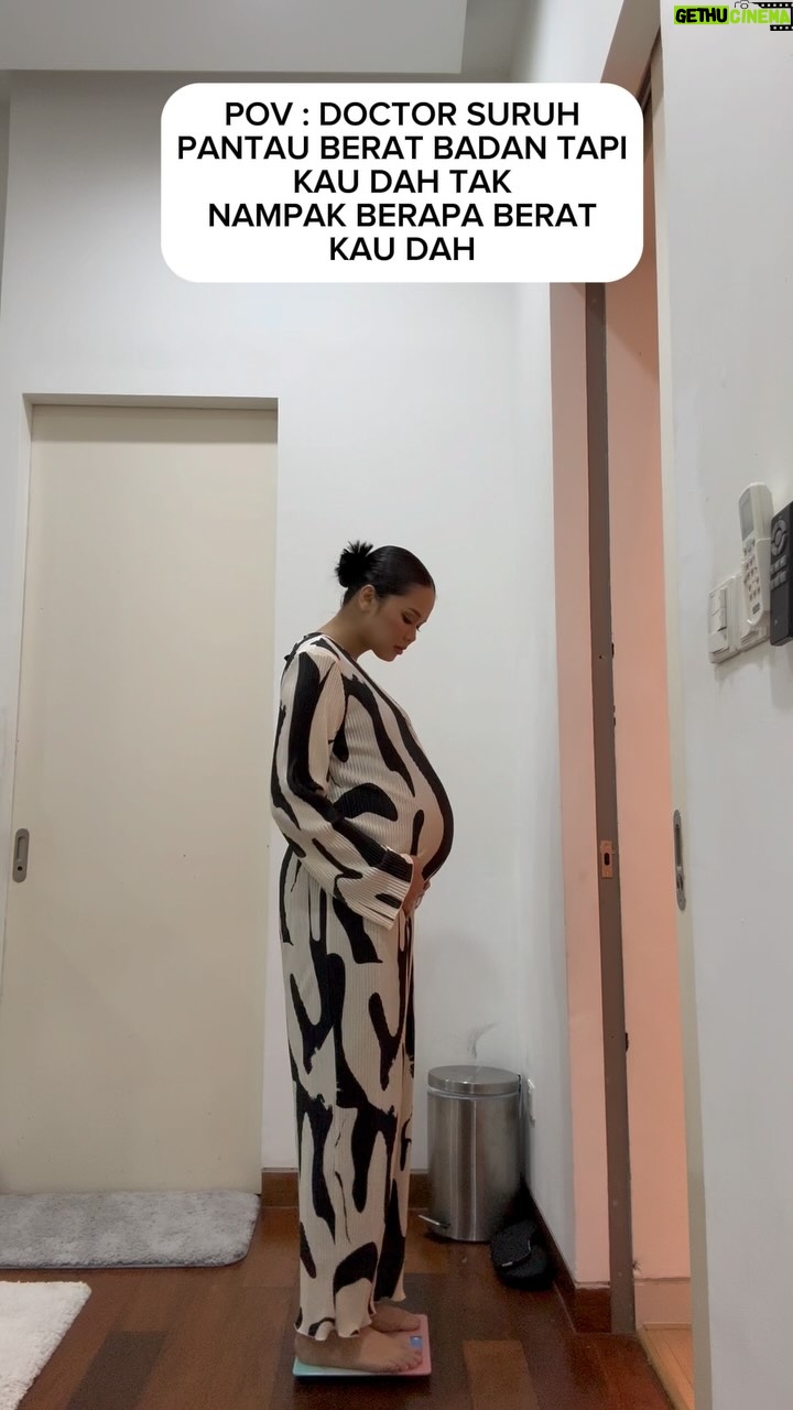 Ain Edruce - 50.1K Likes - Aku x nampak apa dah ni. Tolong. HAHAHAHA