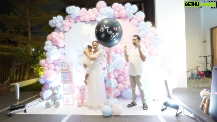 Ain Edruce - 21.8K Likes - HAPPY ANNIVERSARY @amirul_hafizz !!!!! Dah berapa tahun dah. Lupa la. Tapi rasa macam lama lah.. ke tak lama lagi? HAHAHAH
Apa2 pun baby baru IT’S A …………..💥💥💥💥💥
Semoga awak happy skrg sebab mungkin rumah akan berkurang lah drama. Sama2 kita doakan❤️😝😘
Happy Anniversary Yul . I love chu❤️