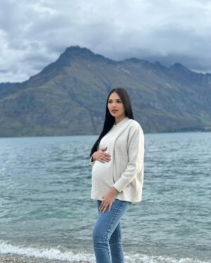 Ain Edruce Instagram - Jalan-jalan cari Fernleaf kat New Zealand jap😝😝😝
Next year baru blk Malaysia.. bye!😘