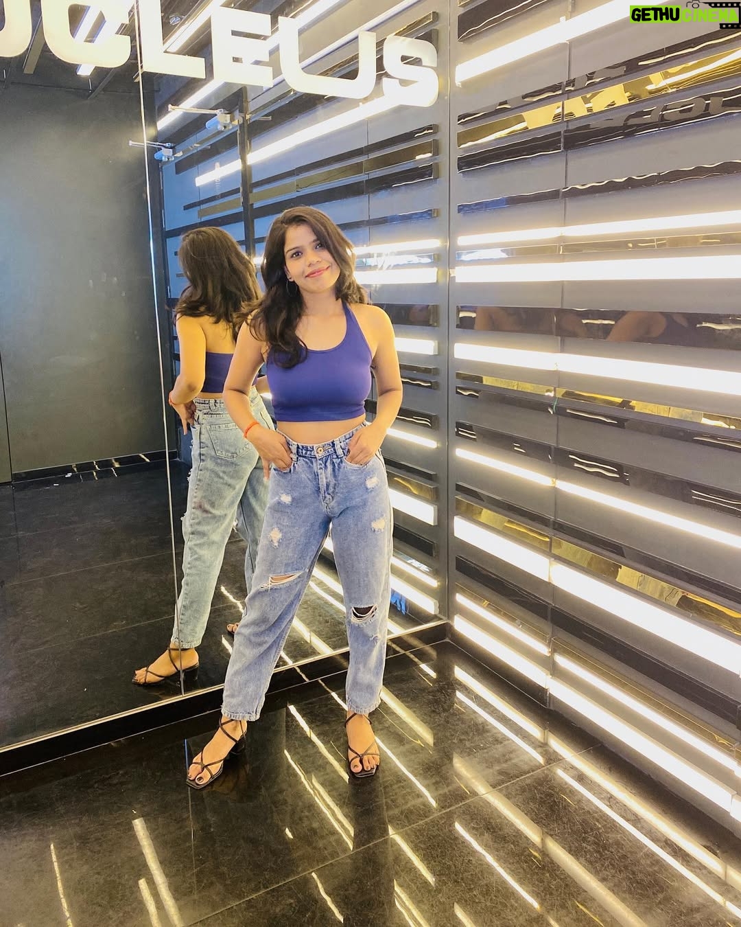Aisha - 2K Likes - 💙💙💙
#instagram #instagood #instadaily #instalike #photoshoot #photography #photooftheday #pic #picoftheday #pictures #instamood #girl #like #followforfollowback