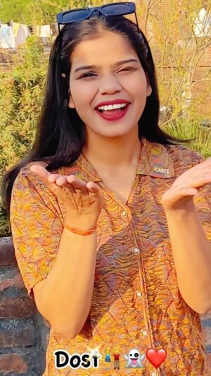 Aisha Instagram - 👫❤️#ownvoice #viral#trending #foryou #explore #reels #reelsindia #reeitfeelit #dost #yaar #friends #friendshipgoals #besties