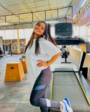 Aisha Instagram - 🏋️♀️😅💪😎❤️