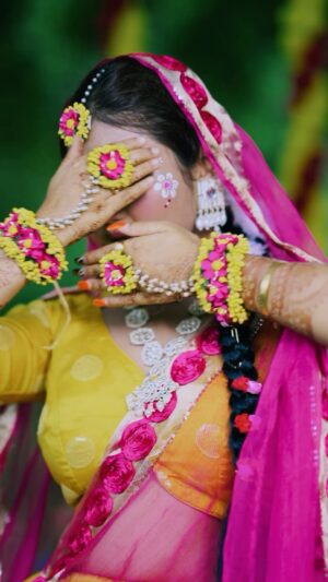 Aisha Kashyap Instagram - कृष्ण मुझे तुमसे प्रेम है || 🌸💕
.
Shot -: @sonu_sharthk @gaurav_creations7