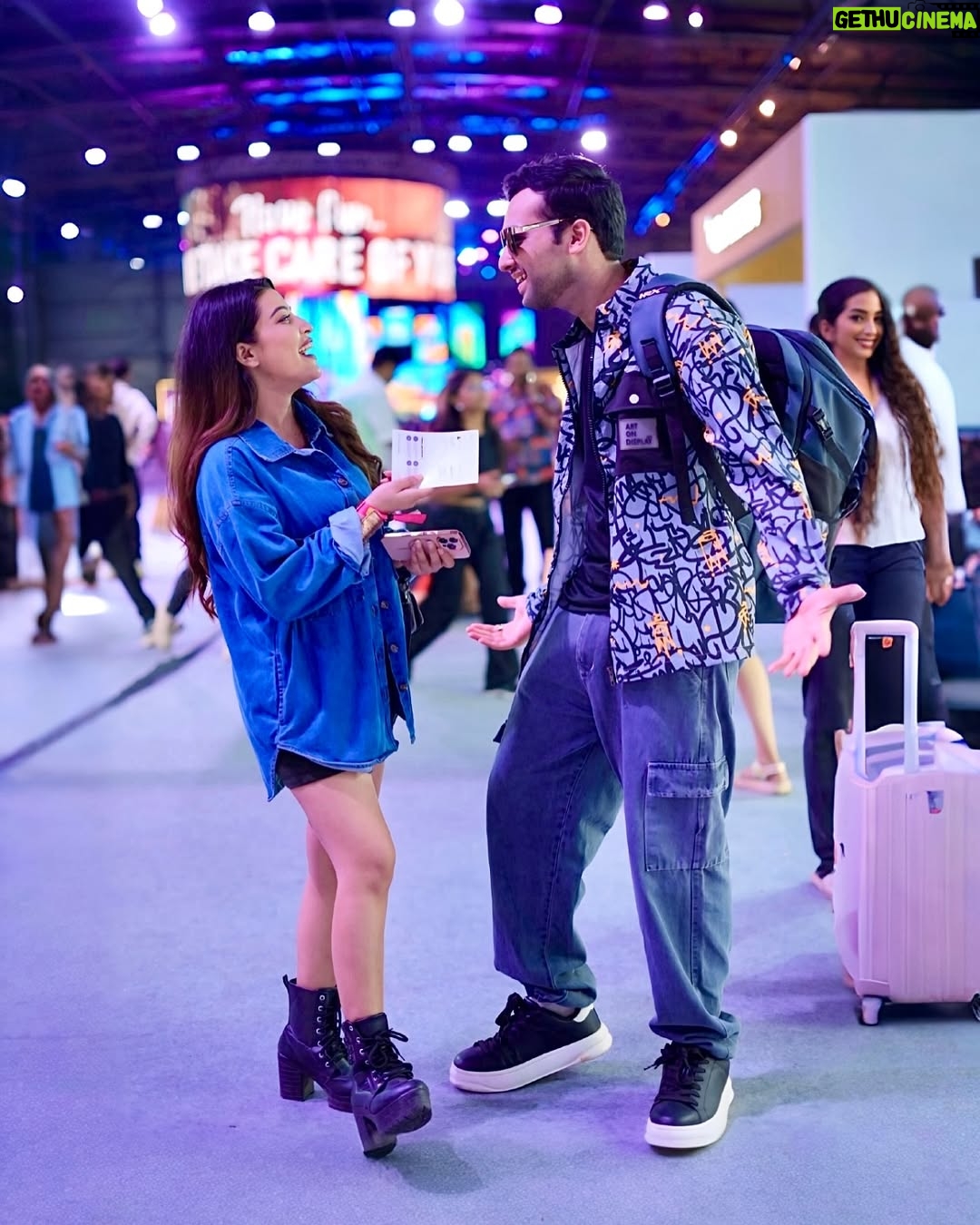 Aisha Siddiqui - 23.7K Likes - Friendship with a touch of glam✨💕
.
.

#trending #pics #pictureoftheday #glamupfest #ınstagood #explore #friends #aaravchopra