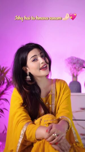 Aisha Siddiqui Instagram - Ishq hai tu hmara sanam ❤️🧿

Vc @_prajwal_joshi05 ✨