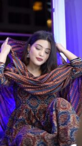 Actress Aisha Siddiqui HD Photos and Wallpapers August 2025