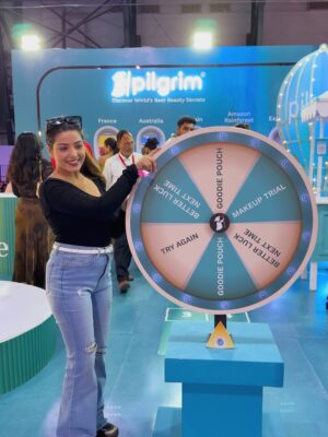 Aisha Siddiqui Instagram - Nature ka touch, Pilgrim ke saath – khud se pyaar karna sikhiye! 🌿
Thanks @ for keeping me flawless
Available on @flipkart @flipkartlifestyle
#glamup2025 #FlipkartGlamUpSale #TrendItFlipkartIt #pilgrim