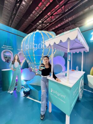 Aisha Siddiqui Instagram - Glow naturally with Pilgrim – where beauty meets tradition. 😍

Thanks @discover.pilgrim for keeping me flawless
Available on @flipkart @flipkartlifestyle
#glamup2025 #FlipkartGlamUpSale #TrendItFlipkartIt #pilgrim