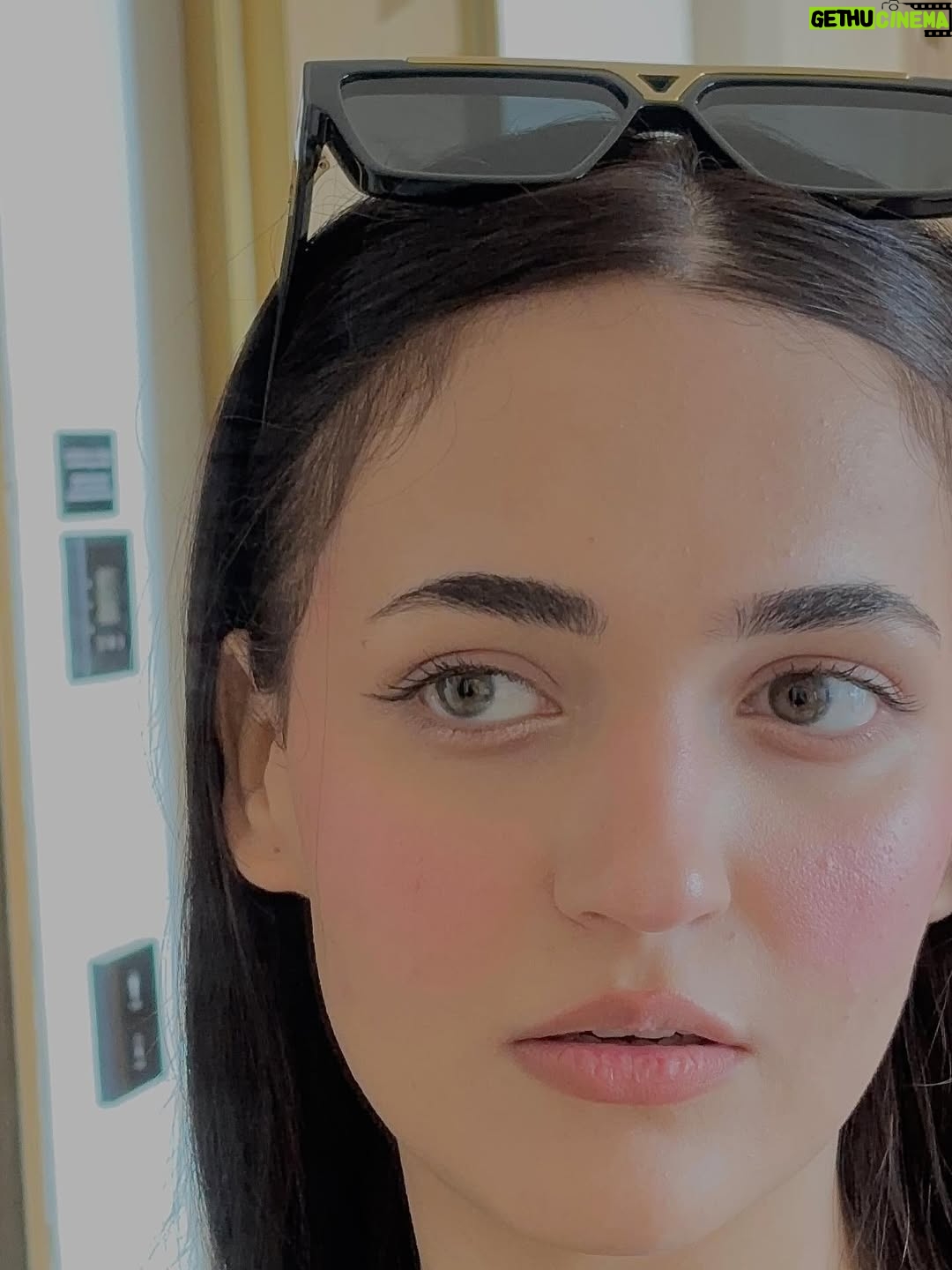 Aiza Khan - 36.9K Likes - Pretty girl era_
