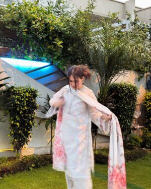 Aiza Khan Instagram - 