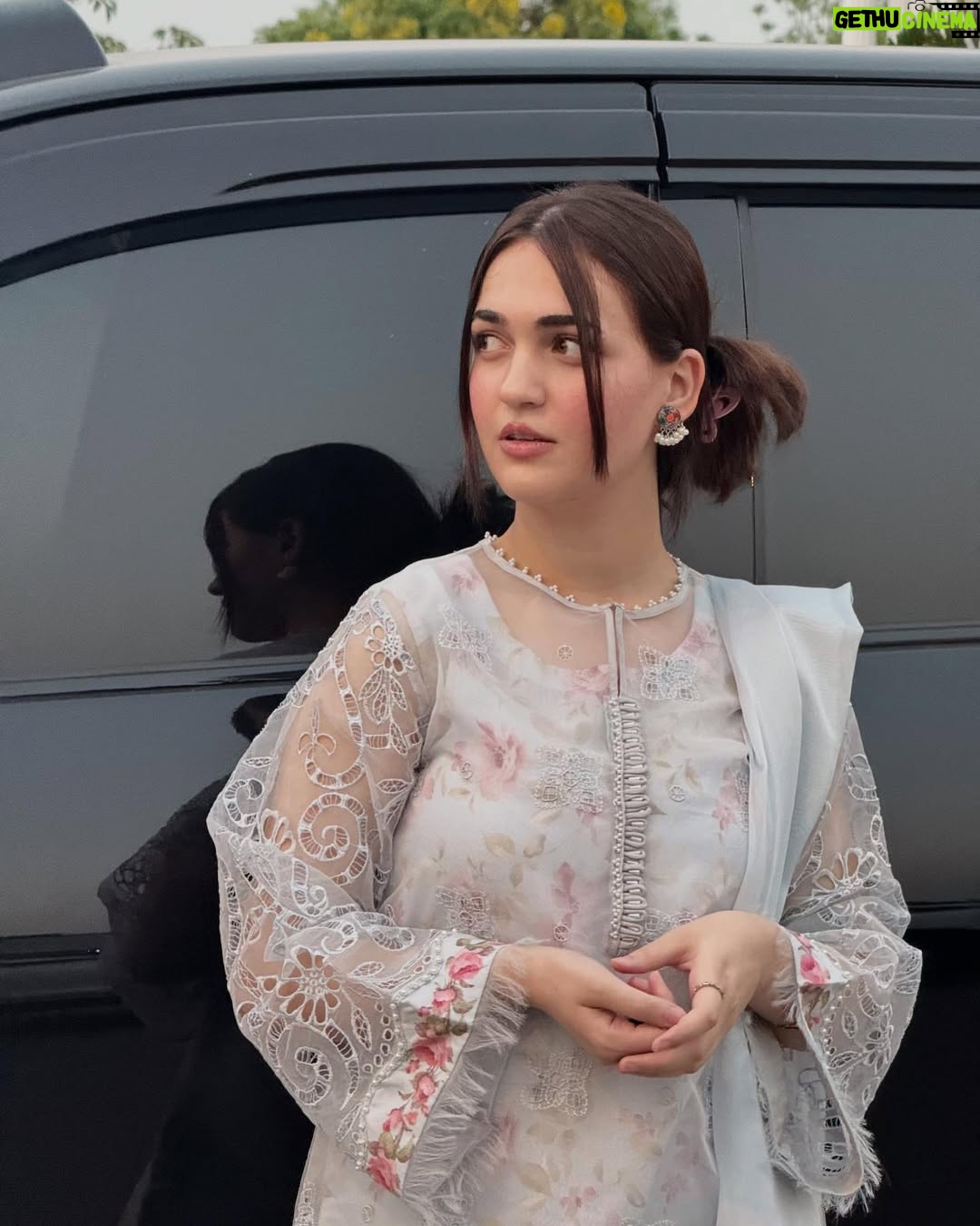 Aiza Khan - 51.1K Likes - 