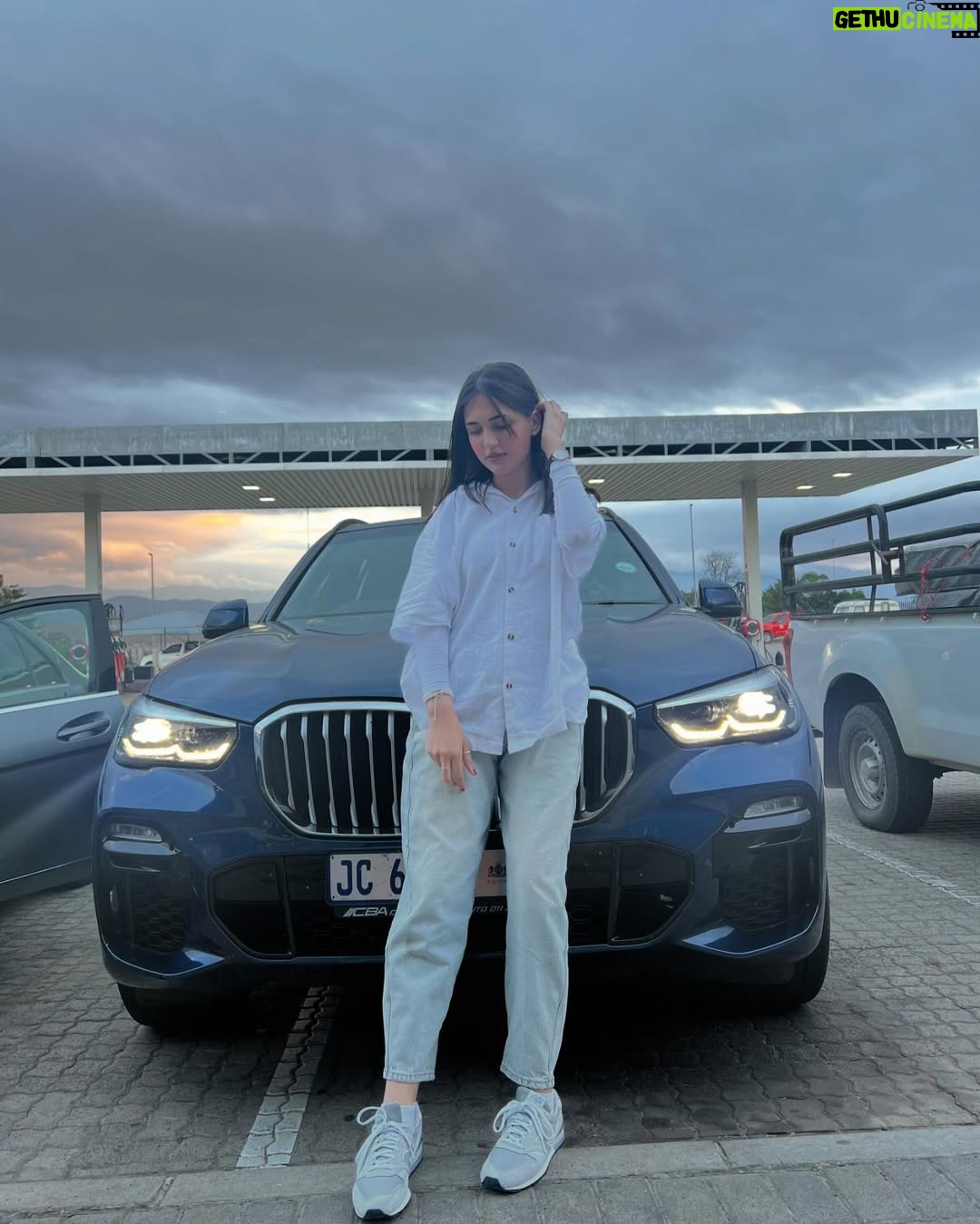 Aiza Khan - 43.1K Likes - 