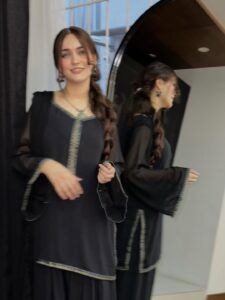 Actress Aiza Khan HD Photos and Wallpapers August 2025