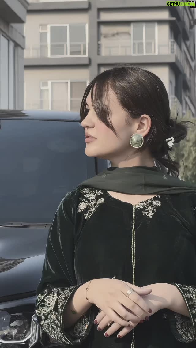 Aiza Khan - 121.6K Likes - 