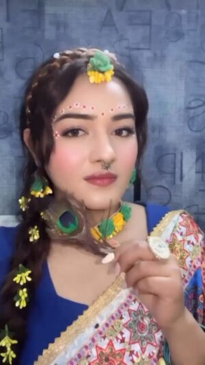 Akanksha Dhalani Instagram - Happy janmashtami🪈✨🌼🙏🏻🦚
.
.
.
.
.
.
.
#radha #radharani #radhakrishn #krishna #janmashtami #janmashtamispecial #kanha #radhamadhava #radheradhe #makeup #makeuplover #makeupideas #explore #explorepage #exploring #fyp #fypage #vrindavan #trendingsong #transition #transitionreels #spirituality #bhakti #radhakrishna