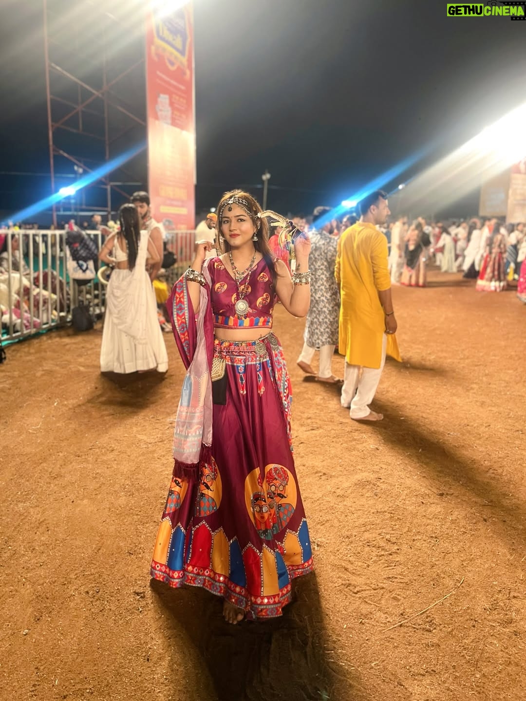 Akanksha Dhalani - 3 Likes - “Garba nights >> city lights”💃🏻✨