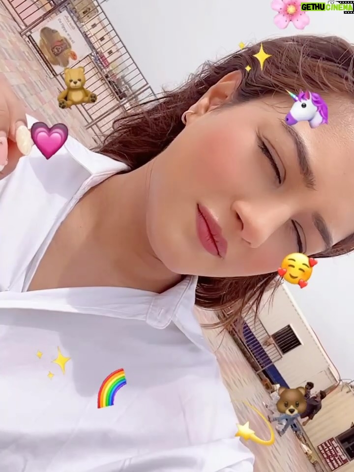 Akanksha Dhalani - 3 Likes - Words aren’t enough to express the feeling😭😇
So grateful 🙏🏻🔱🕉️