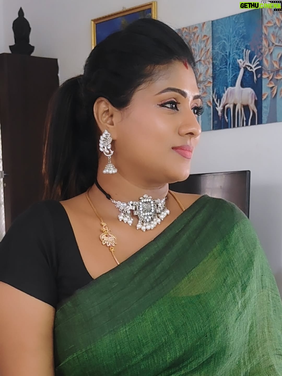 Akila Krishnan - 1.5K Likes - Swipe 🔙 

Peace is the result of retraining your mind to process life as it is, rather than as you think it should be❤️🫰

#growth #motivation #love #mindset #success #growthmindset #selflove #business #inspiration #healing #entrepreneur #goals #life #selfcare #mentalhealth #positivity #fitness #quotes #leadership #happiness #positivevibes #change #health #gratitude #personaldevelopment #explorepage #lifestyle #mindfulness #instagram #instagood