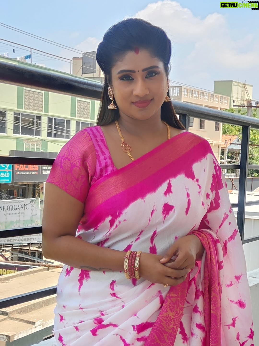 Akila Krishnan - 729 Likes - Jewelry has the power to be the one little thing that makes you feel unique🫰

Jewellery @magna_jewels

#jewellery #jewelry #fashion #earrings #necklace #handmade #gold #jewellerydesign #silver #accessories #jewels #jewelrydesigner #handmadejewelry #ring #love #rings #style #jewelryaddict #diamond #bridaljewellery #bracelet #wedding #indianjewellery #diamonds #jewelrydesign #jewellerylover #onlineshopping #smallbusiness #bangles #weddingjewellery