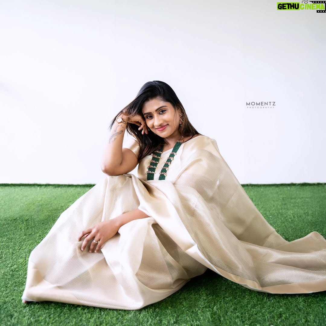 Akila Krishnan - 272 Likes - Go with the flow- let life surprise you😎

#trending #viral #instagram #explorepage #explore #love #instagood #fashion #reels #follow #trend #photography #like #india #instadaily #tiktok #followforfollowback #likeforlikes #fyp #foryou #trendingnow #memes #style #music #photooftheday #trendingreels #viralpost #reelsinstagram #model #likesforlikes