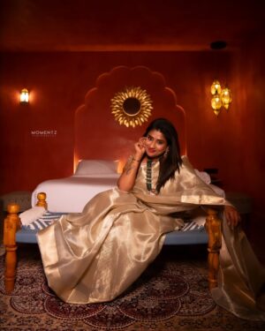 Akila Krishnan Instagram - ❤️When I take good care of myself, it lifts my spirits, boosts my confidence, and makes me feel strong. ...❤️
#growth #motivation #love #mindset #success #growthmindset #selflove #business #inspiration #healing #entrepreneur #goals #life #selfcare #mentalhealth #positivity #fitness #quotes #leadership #happiness #positivevibes #change #health #gratitude #personaldevelopment #explorepage #lifestyle #mindfulness #instagram #instagood