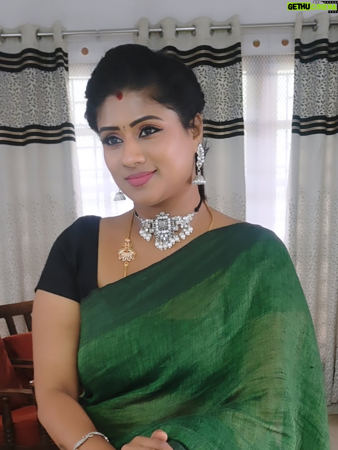 Akila Krishnan - 1.5K Likes - Swipe 🔙 

Peace is the result of retraining your mind to process life as it is, rather than as you think it should be❤️🫰

#growth #motivation #love #mindset #success #growthmindset #selflove #business #inspiration #healing #entrepreneur #goals #life #selfcare #mentalhealth #positivity #fitness #quotes #leadership #happiness #positivevibes #change #health #gratitude #personaldevelopment #explorepage #lifestyle #mindfulness #instagram #instagood