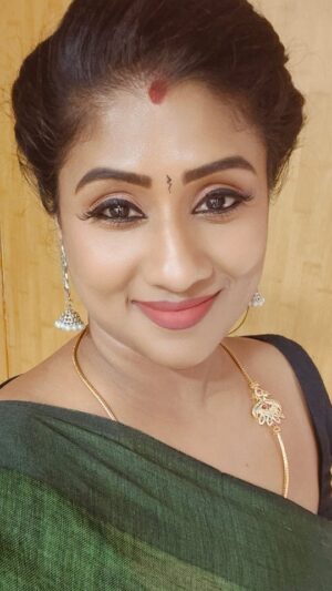 Akila Krishnan Instagram - Wear your heart around your neck🫰
Jewellery @ammane_bridal_collections
#jewellery #jewelry #fashion #earrings #necklace #handmade #gold #jewellerydesign #silver #accessories #jewels #jewelrydesigner #handmadejewelry #ring #love #rings #style #jewelryaddict #diamond #bridaljewellery #bracelet #wedding #indianjewellery #diamonds #jewelrydesign #jewellerylover #onlineshopping #smallbusiness #bangles #weddingjewelleryset