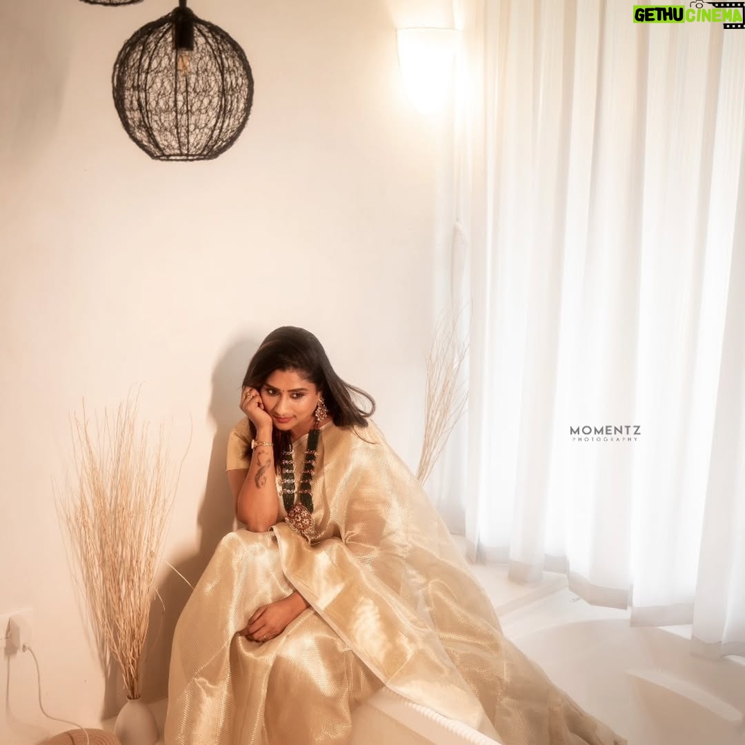 Akila Krishnan - 362 Likes - ❤️Style is a way to say who you are without speaking.❤️.....

Saree @v2trendz 
Designer @jes__boutique__ 
Jewellery @mint_more2024 
📸 @momentzstudio 
Mua @theprincessmakeoverartistry 

#insta #reelkarofeelkaro #video #reelsindia #likeforlikes #reelsviral #instalike #photooftheday #foryoupage #beautiful #art #motivation #exploremore #style #post #repost #funny #beauty #likesforlike #bollywood #model #makeup #likes #viralpost #travel #youtube #k #nature #life #wedding