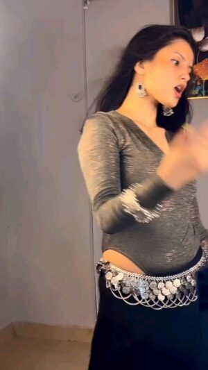 Akshita Dwivedi Instagram - Aksar is dunia me ā¤ļøā¤ļø
#akshitadwivedi #india #akshitarmy #act #explore #reelsinstagram #viralreels #viral