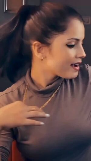 Akshita Dwivedi Instagram - Mind your own business šÆ
#akshitadwivedi #india #akshitarmy #acting #act #explore #reels #reelsinstagram #viral #viral #viralreels