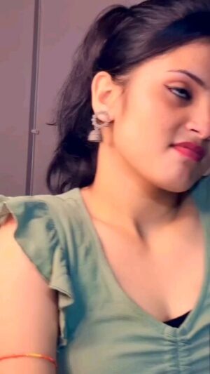 Akshita Dwivedi Instagram - Mere baap Ki bat kuch or Hai š
#akshitadwivedi #india #akshitarmy #acting #explore #reels #reelsinstagram #reels #viralreels