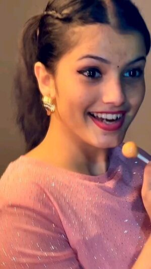 Akshita Dwivedi Instagram - Ka Hua ?šš
#akshitadwivedi #india #akshitarmy #acting #act #explore #reels #explore #reels