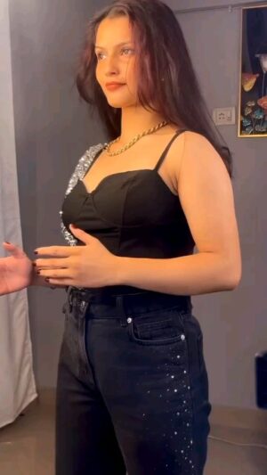 Akshita Dwivedi Instagram - In my style š„š
#akshitadwivedi #india #akshitarmy #acting #act #explore #reels #reelsinstagram #viral #viralreels