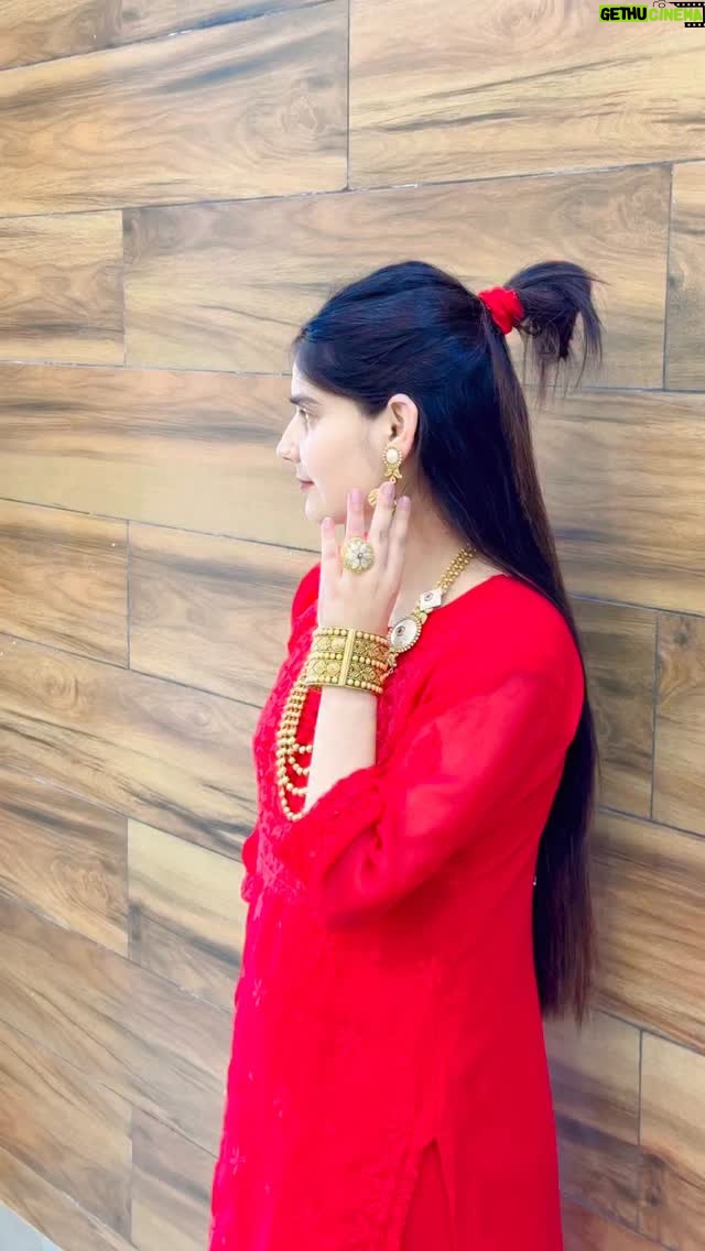 Akshita Khera - 31.2K Likes - Artificial jewellery hub with 1gm gold jewellery {First floor of Laxmi jewellers }(college road kangra) 176001