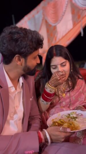 Akshita Khera Instagram - @caproduction_s @surjitbhullar_
@mannatnoormusic
@kulwindersingh__folkrakaat
#surjitbhullar
#cap99ca #maruyedaboota
#couples