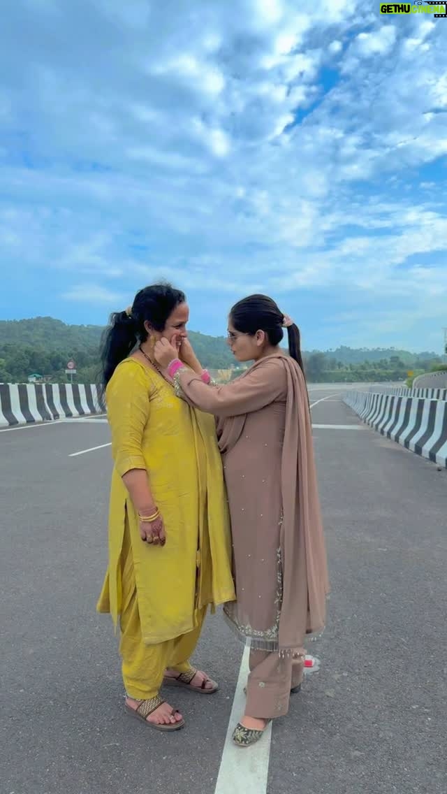 Akshita Khera - 53.9K Likes - Cute vibe😘❤️