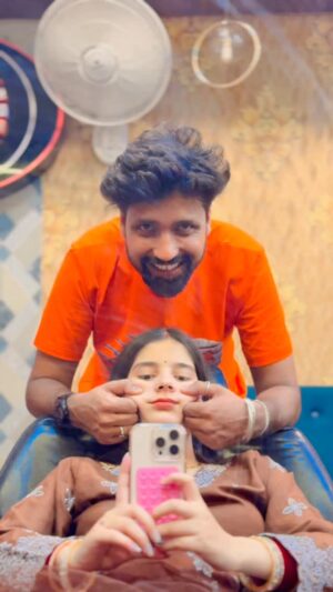 Akshita Khera Instagram - Yaar Bawara❤️
#Yaarbawara #raunak #kableone #jyotikatangri #punjabisong #newpunjabi song
