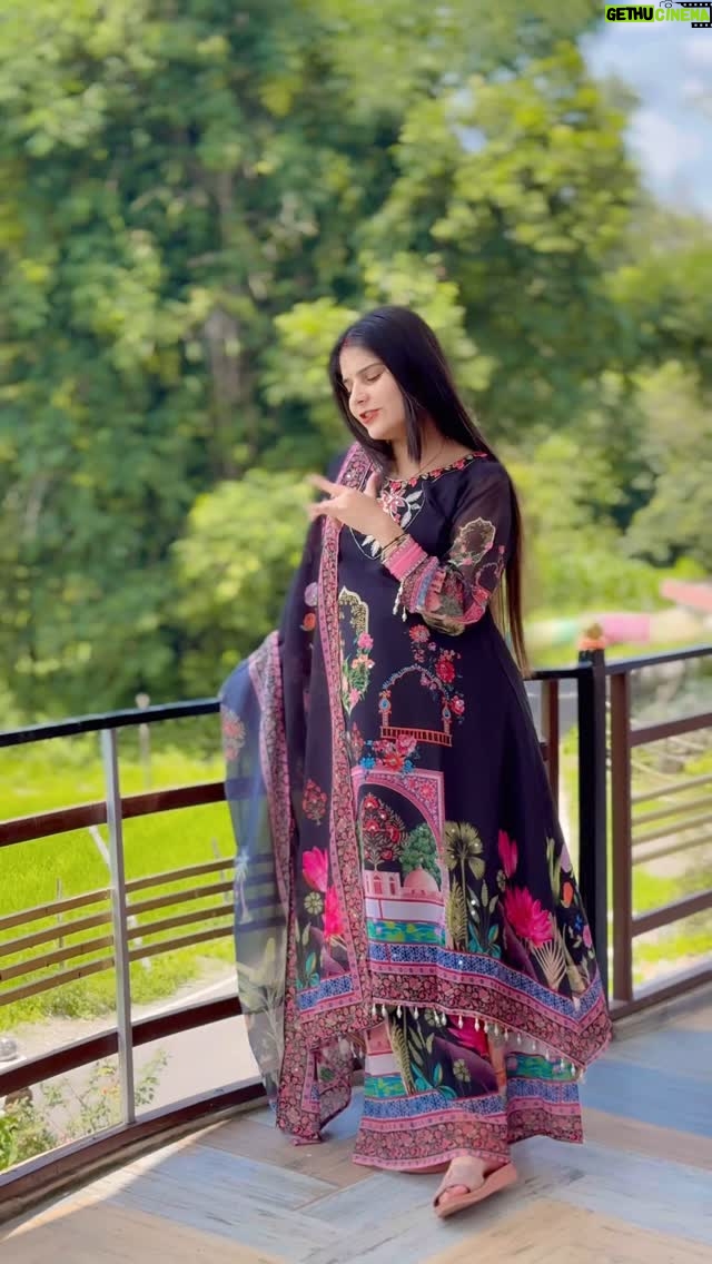 Akshita Khera - 37.8K Likes - Mere sathi mere sajan💙🧿

Suit by👉🏻 @fashion_city_009