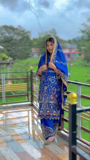 Akshita Khera Instagram - 💙💙
Suit by👉🏻 @trendy_clothing_1store