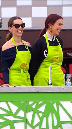 Alejandra Ávila Instagram - David sigue haciendo de las suyas en #MasterChefCelebrityColombia 😳🙊 Aleja, Aleja, pero no aléjate, sino acércate más bien. 🤣 Sanín compuso o descompuso uno de los equipos más fuertes del reto de hoy en #MasterChefCelebrity ¿Qué opinan? ⬇️