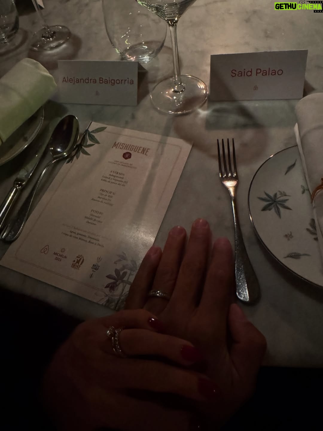 Alejandra Baigorria - 52.5K Likes - ✨Buenos Aires con mi esposa, pasándola genial, viviendo y coleccionando más experiencias. Viajar y trabajar contigo es lo máximo, porque cada lugar se disfruta el doble a tu lado. 💕✈️🇦🇷