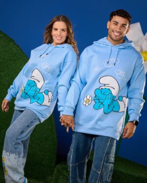 Alejandra Baigorria Instagram - Un aƱo mĆ”s, lo logramos. š„
Desde PerĆŗ, seguimos marcando historia con alianzas internacionales que nos llenan de orgullo. Hoy les presentamos oficialmente nuestras nuevas colecciones Pitufos y Nickelodeon, de la mano de Paramount Pictures, una franquicia internacional de gran renombre que hoy forma parte de nuestro portafolio.
Esta colección celebra no solo la llegada de la nueva pelĆcula, sino tambiĆ©n nuestro compromiso constante por seguir llevando el diseƱo peruano a escenarios globales.
š La preventa ya estĆ” activa en nuestra web, y desde este viernes 11 estarĆ” disponible en todos los Ripley a nivel nacional.
Vayan preparando su selfie pitufo šø, porque esto reciĆ©n comienza⦠y viene mucho mĆ”s. š
#alejandrabaigorria #pitufos #nickelondeon
