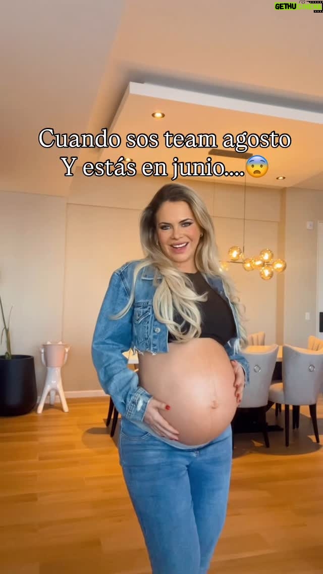 Alejandra Maglietti - 55.4K Likes - Dios! Solo soy yo o me veo la panza enorme 😱 no te das ni cuenta y de una semana a la otra crece un montón ❤️❤️❤️ cada vez se mueve y patea mas fuerte, seguí creciendo así hijito que te estoy esperando ❤️